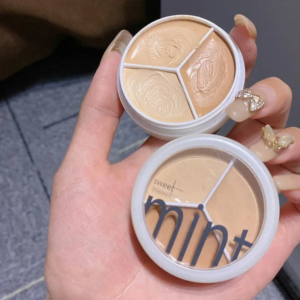 3-Color Cream Concealer Palette - Covers Acne, Dark Circles & Brightens Skin