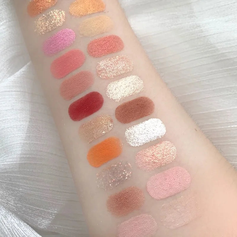 24-Color Strawberry Girl Eyeshadow Palette - Glitter Pearlescent Waterproof Cute Makeup