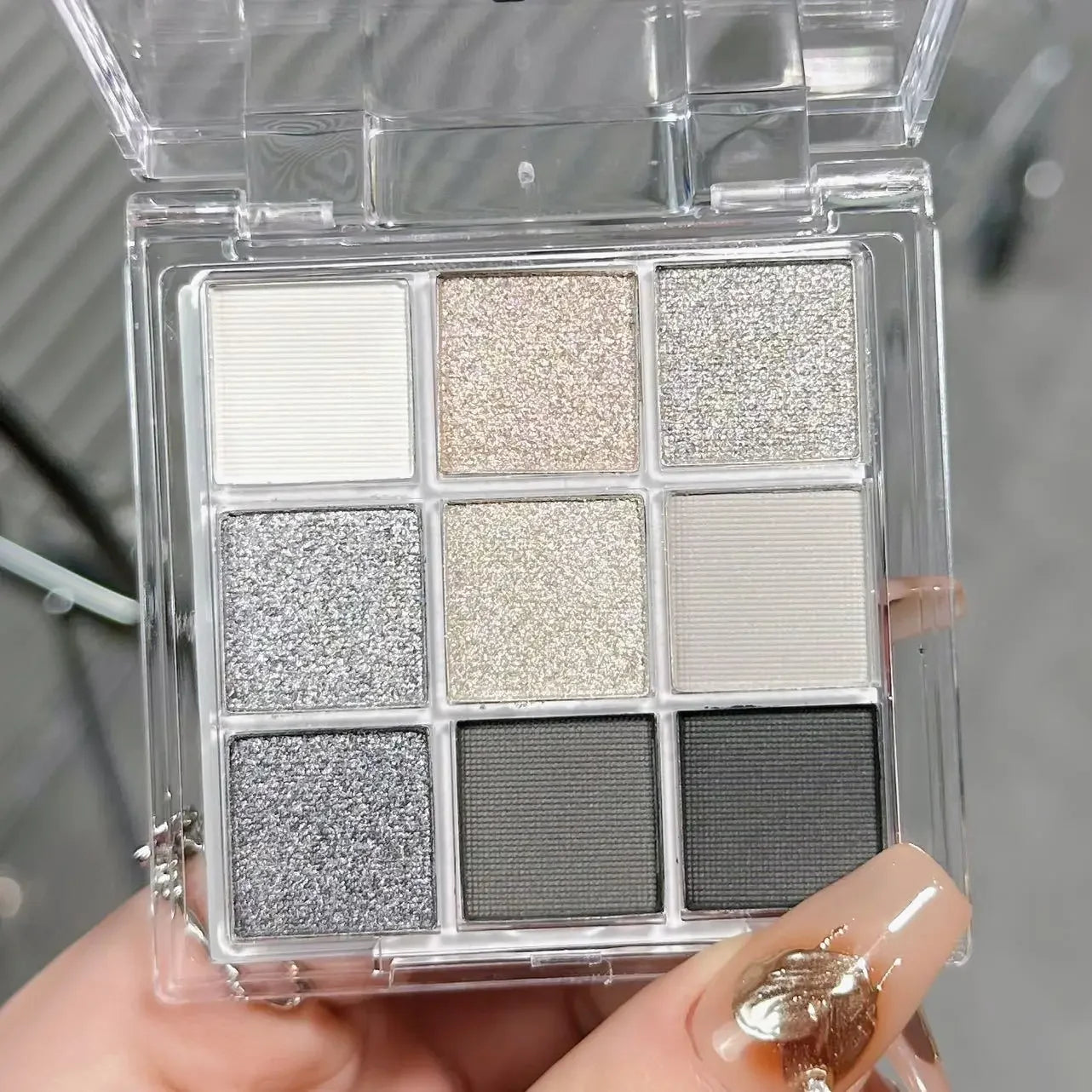 DJBS 9-Color Punk Smokey Glitter Eyeshadow Palette - Cool-Toned Dark & Nude Pigments