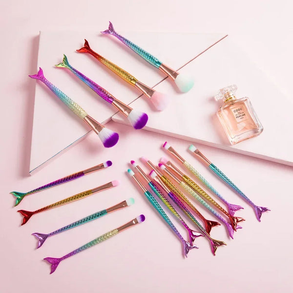 4-Piece Gradient Mermaid Makeup Brush Kit - Foundation, Eyebrow & Eyeliner Cosmetic Set