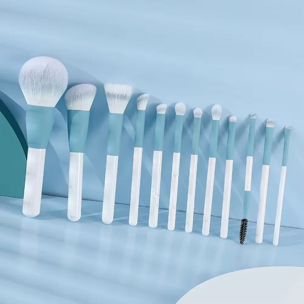 12-Piece Professional Makeup Brush Set - Soft Portable Foundation, Blush & Eyeshadow